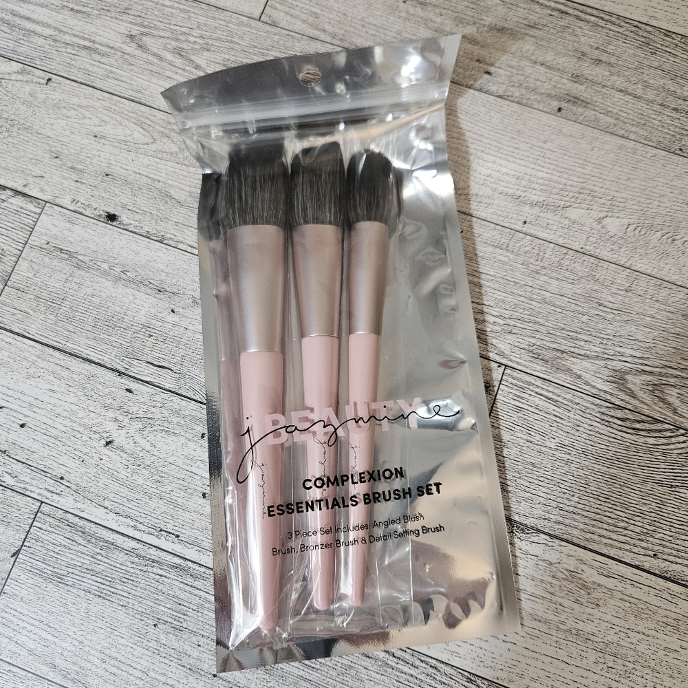 Jazmine Beauty Complexion Essentials Makeup Brush 3 Piece Set New in Package